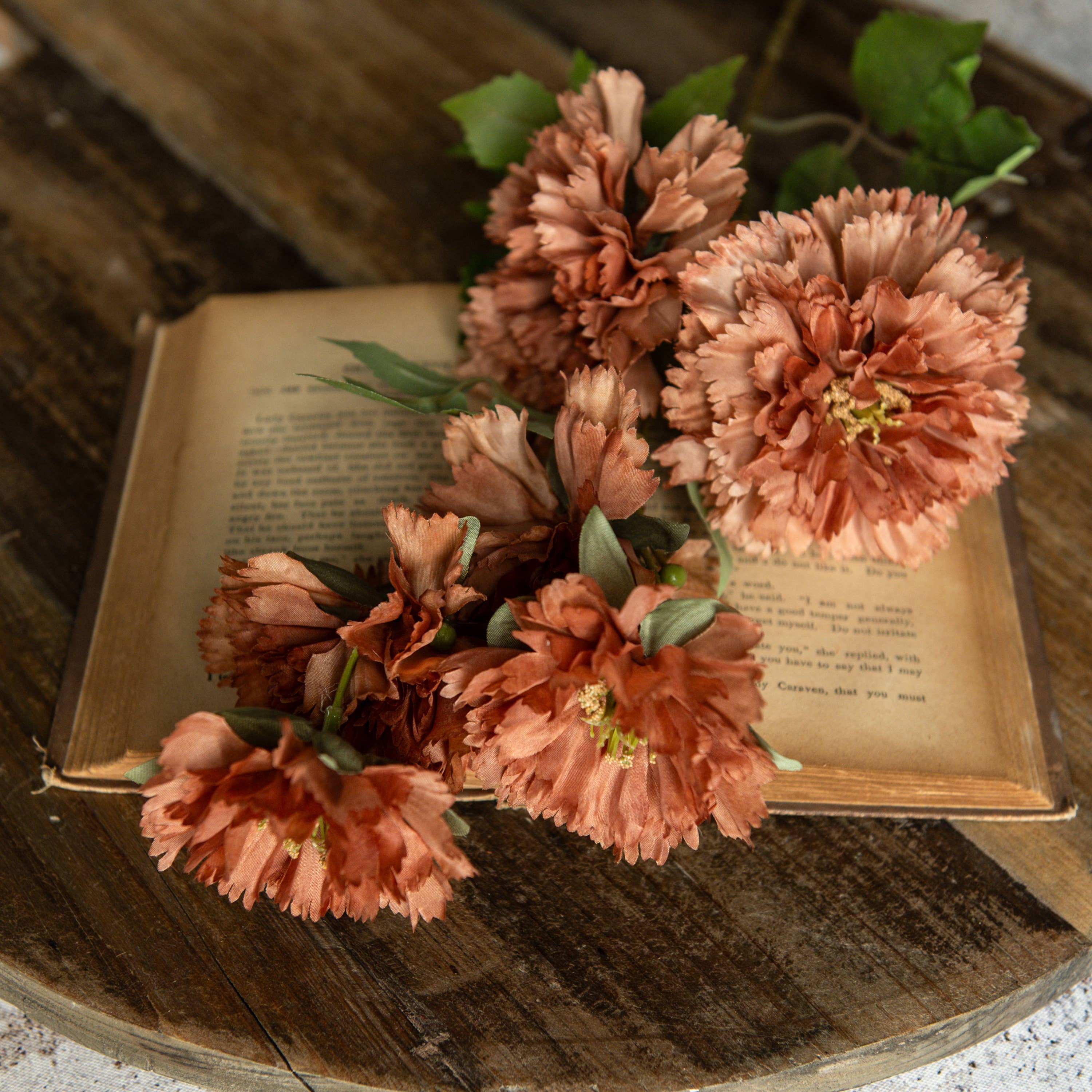 Florals Stems & Foliage – Josephine Interiors