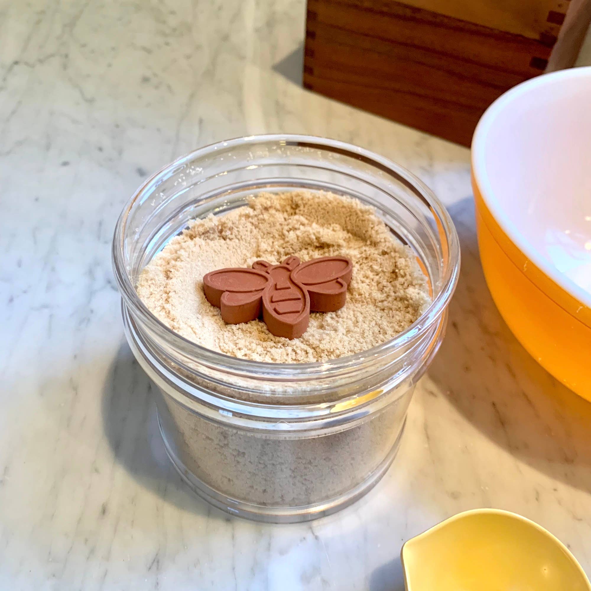 Fox Run Bee Sugar Keeper - Thumbnail 2